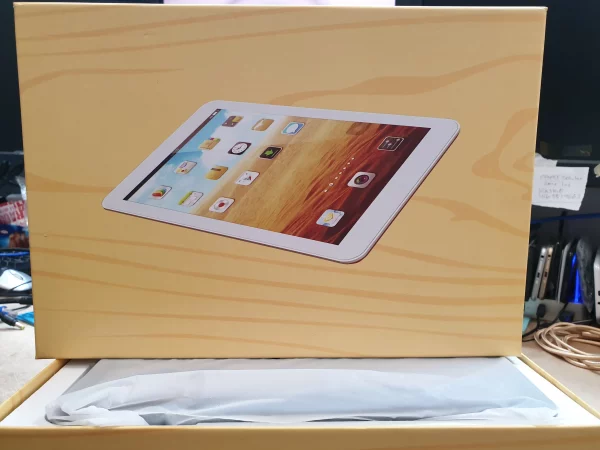 Android Tablet white - Image 2